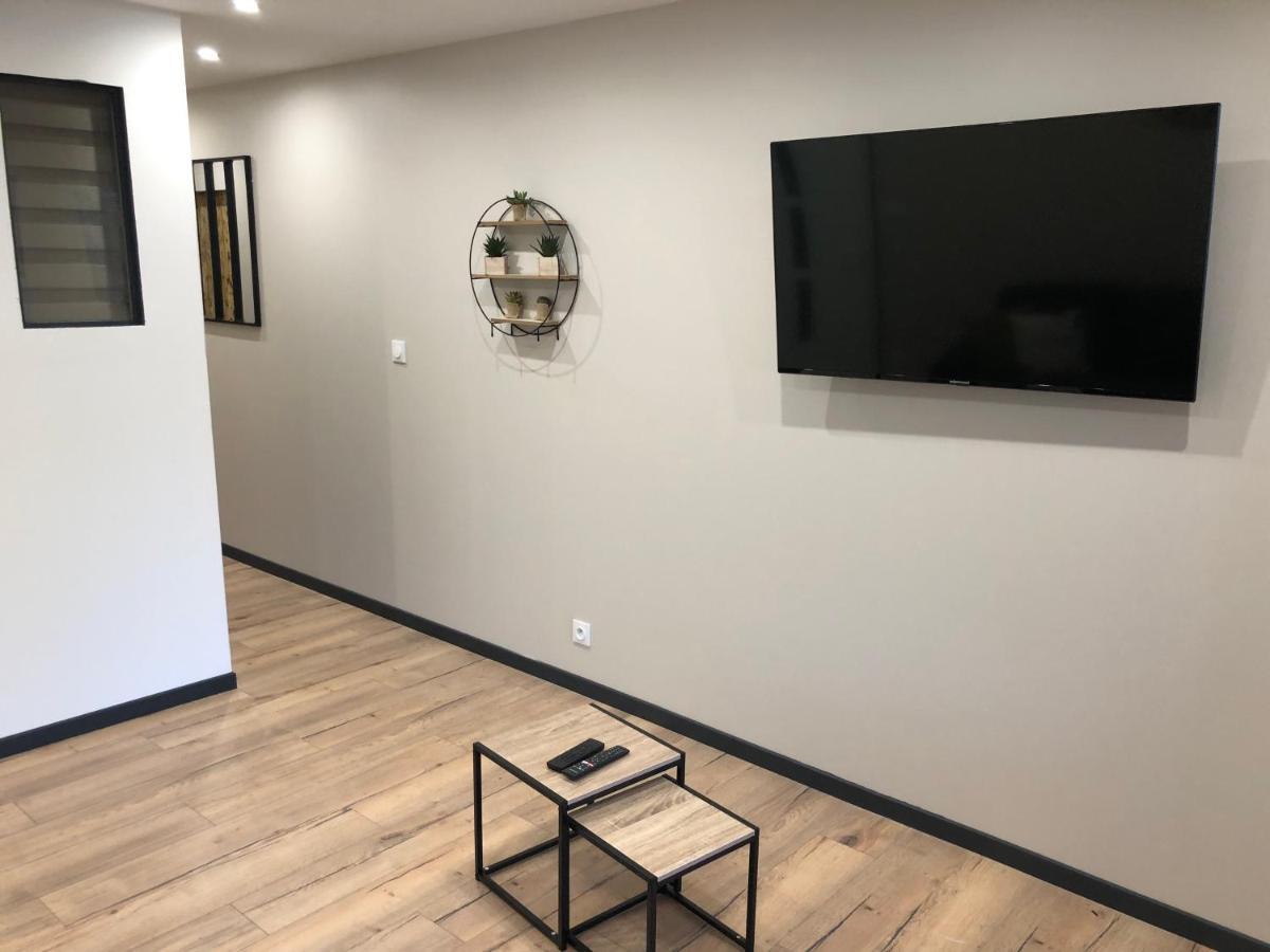 Au Pied De La Rdc Apartamento